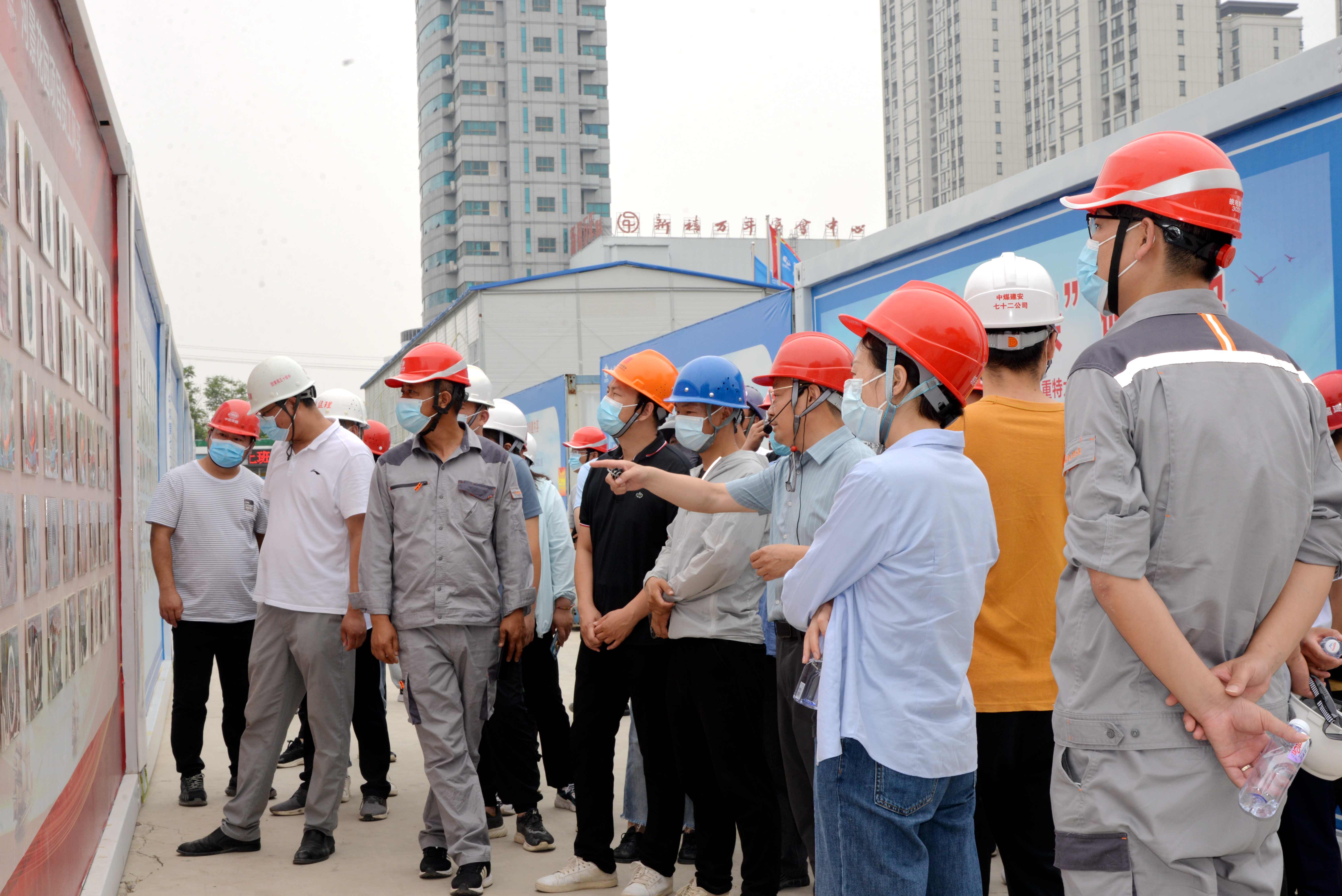 中煤建筑安装工程集团有限公司 基层动态 宿州市高新区规划建设局到七十二公司河景花园项目观摩指导